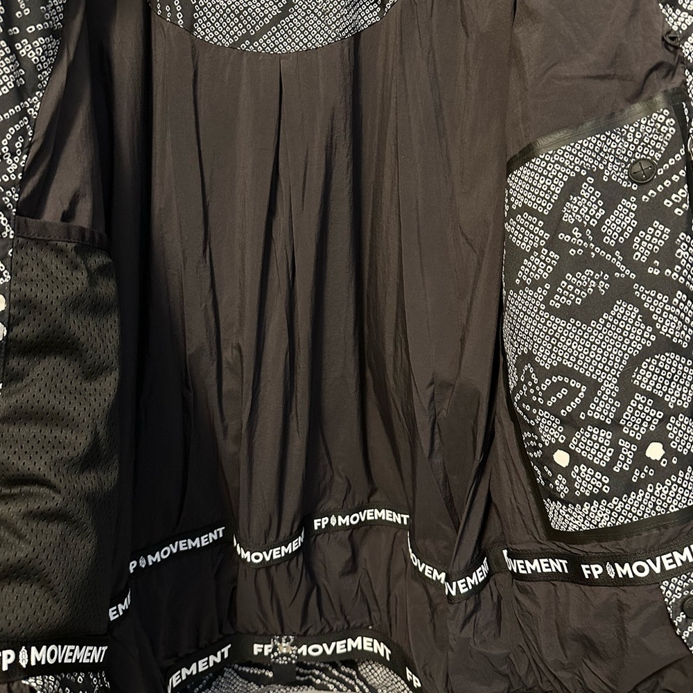 NEW RARE Free People Movement Ski Jacket - Picture 4 of 4